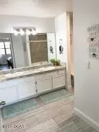 Bath - 186 Bunker Ridge Drive 10 Branson Mo 65616 Dr #10, Branson, MO 65616 photo 1 of 3
