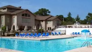 Exterior - 186 Bunker Ridge Drive 10 Branson Mo 65616 Dr #10, Branson, MO 65616 photo 2 of 3