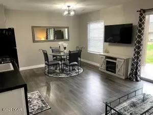 Dining - 29 Fall Creek Drive 4 Branson Mo 65616 Dr #4, Branson, MO 65616 photo 1 of 1