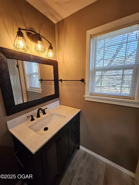 Bath - 1105 N 14th Street Monett Mo 65708, Monett, MO 65708 photo 2 of 6