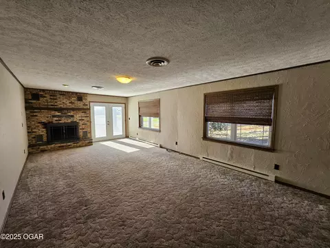 Living - 1105 N 14th Street Monett Mo 65708, Monett, MO 65708 photo 3 of 6