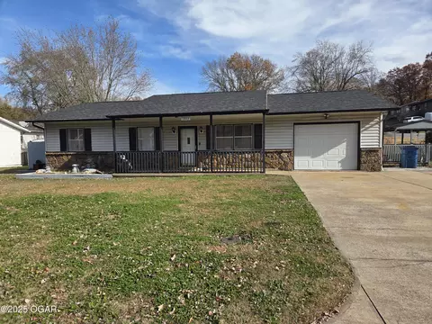 1803 S Garland Douglas Drive Neosho Mo 64850 Dr, Neosho, MO 64850