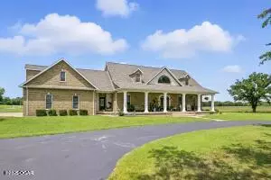 4570 N Black Cat Road Joplin Mo 64801, Joplin, MO 64801