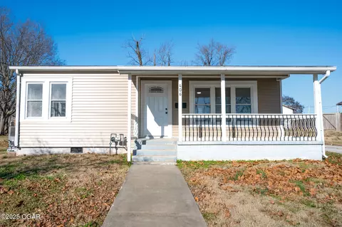 406 Maple Street Greenfield Mo 65661 St, Greenfield, MO 65661