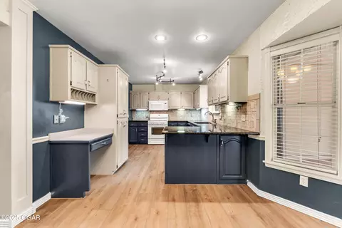 Kitchen - 4501 N 16th Street Ozark Mo 65721 St, Ozark, MO 65721 photo 1 of 3