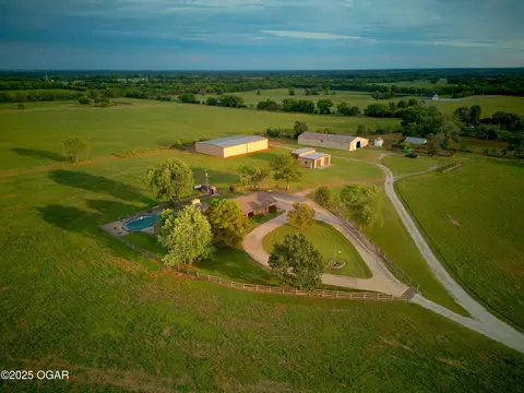 21043 Hwy 59 Parsons Ks 67357, Parsons, KS 67357