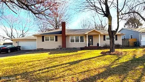 220 S Park Avenue Aurora Mo 65605 Ave, Aurora, MO 65605