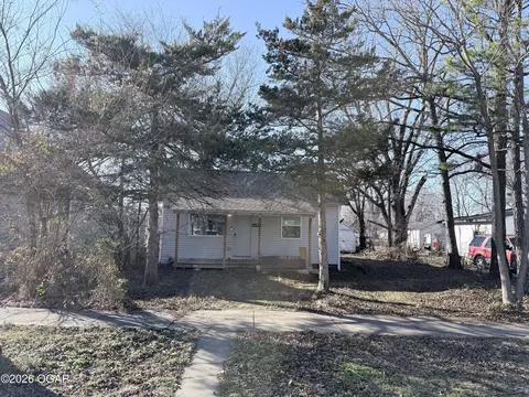 1128 Murphy Avenue Joplin Mo 64801 Ave, Joplin, MO 64801