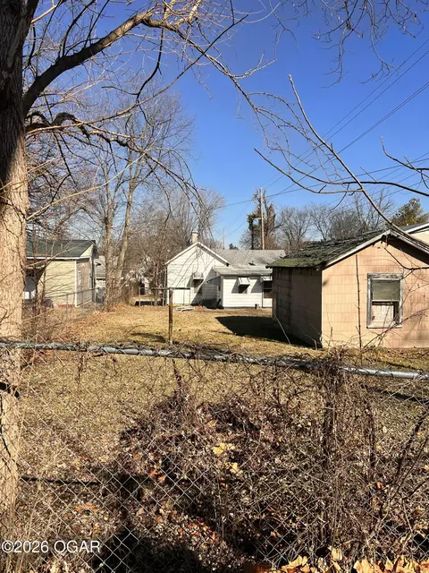 414 Pine Street Carthage Mo 64836 St, Carthage, MO 64836 photo 14