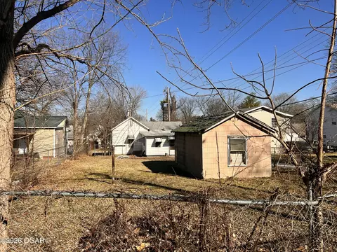 414 Pine Street Carthage Mo 64836 St, Carthage, MO 64836 photo 15