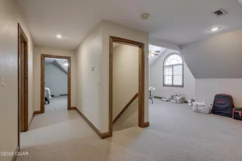 Entry Way - 2206 Benjamin Drive Carthage Mo 64836 Dr, Carthage, MO 64836 photo 2 of 2