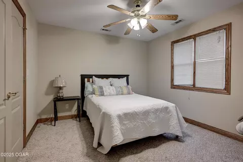 Bedroom - 2206 Benjamin Drive Carthage Mo 64836 Dr, Carthage, MO 64836 photo 4 of 9