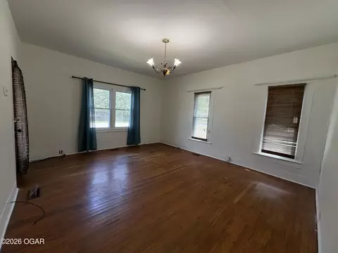 Living - 1303 Walnut Street Lamar Mo 64759 St, Lamar, MO 64759 photo 2 of 2