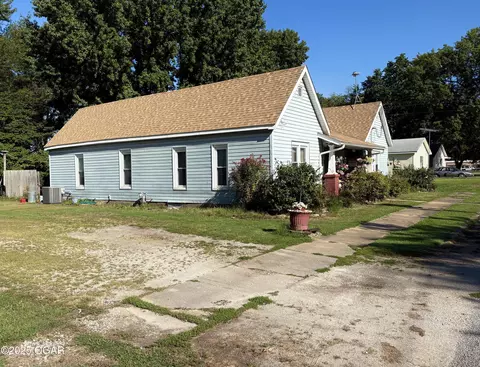 Other - 1303 Walnut Street Lamar Mo 64759 St, Lamar, MO 64759 photo 4 of 4