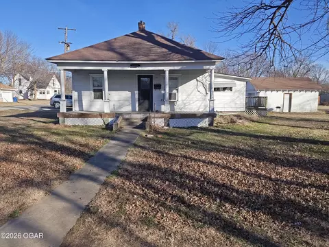 1300 Grand Street Lamar Mo 64759, Lamar, MO 64759