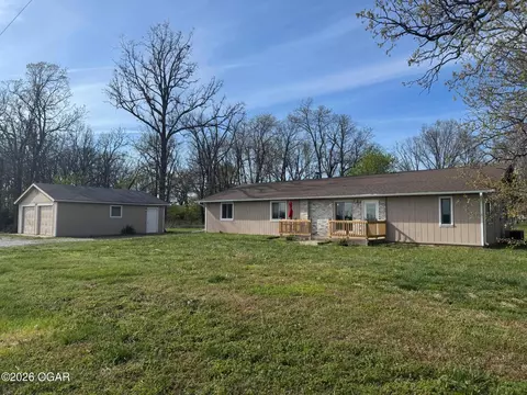 17928 State Highway Z Aurora Mo 65605, Aurora, MO 65605