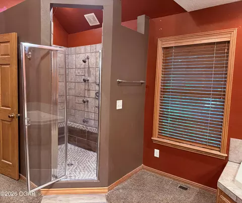 Bath - 129 Riverview Drive Anderson Mo 64831 Dr, Anderson, MO 64831 photo 5 of 8