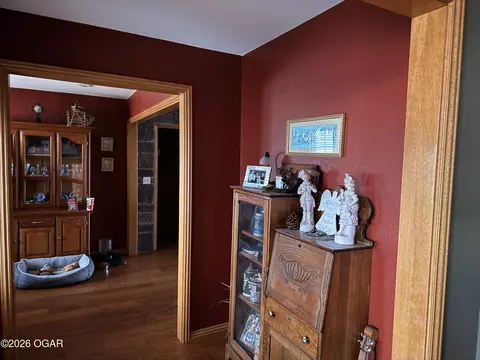 Entry Way - 129 Riverview Drive Anderson Mo 64831 Dr, Anderson, MO 64831 photo 3 of 4