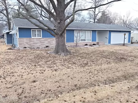 109 Grand Street Lamar Mo 64759, Lamar, MO 64759