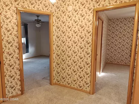 Entry Way - 109 Grand Street Lamar Mo 64759, Lamar, MO 64759 photo 1 of 2