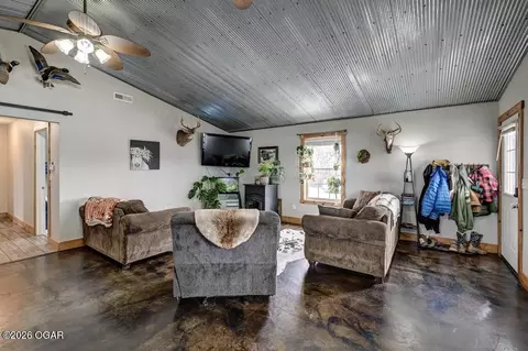 Living - 463 NE 88th Lane Lamar Mo 64759 Ln # B, Lamar, MO 64759 photo 1 of 3