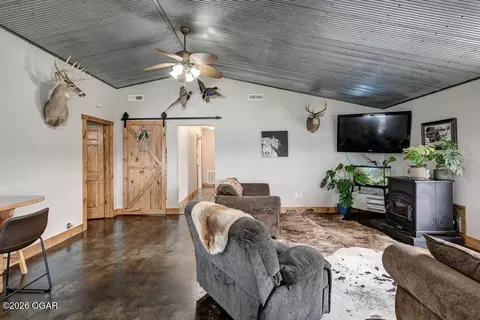 Entry Way - 463 NE 88th Lane Lamar Mo 64759 Ln # B, Lamar, MO 64759 photo 1 of 1