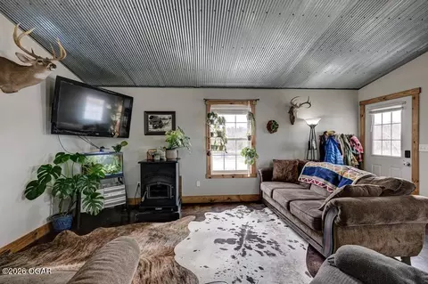 Living - 463 NE 88th Lane Lamar Mo 64759 Ln # B, Lamar, MO 64759 photo 2 of 3