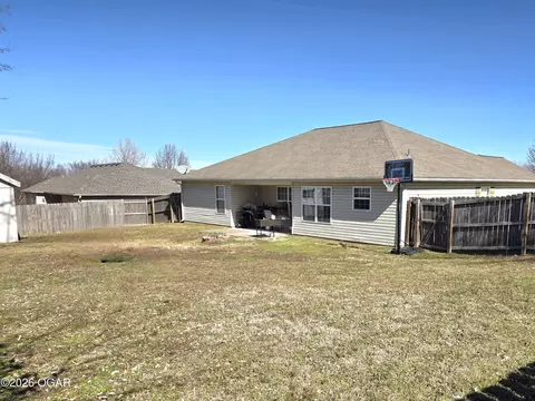 Exterior - 807 Hawthorne Loop Webb City Mo 64870 Loop, Webb City, MO 64870 photo 5 of 5