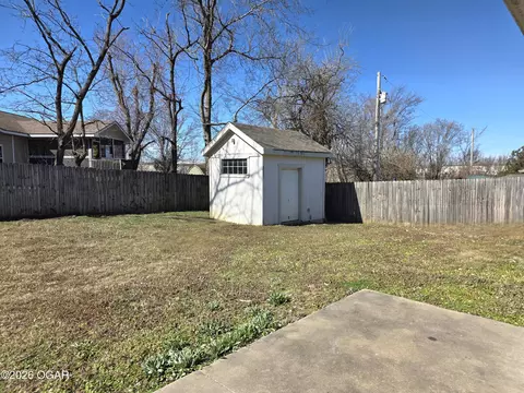 Exterior - 807 Hawthorne Loop Webb City Mo 64870 Loop, Webb City, MO 64870 photo 3 of 5