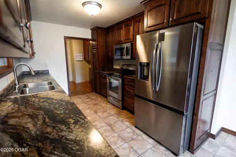 Kitchen - 204 W 5th Street Lamar Mo 64759 St, Lamar, MO 64759 photo 1 of 2