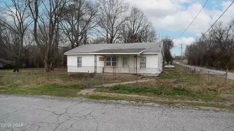 221 Trowbridge Road Carthage Mo 64836 Rd, Carthage, MO 64836
