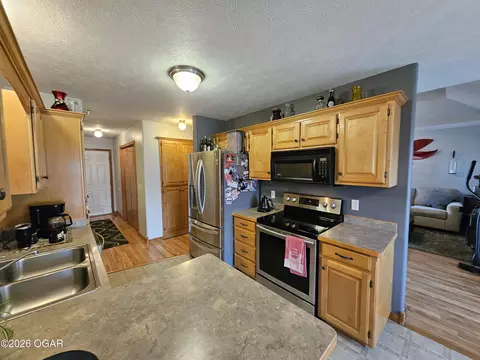 Kitchen - 102 Kingsley Drive Monett Mo 65708 Dr, Monett, MO 65708 photo 4 of 4