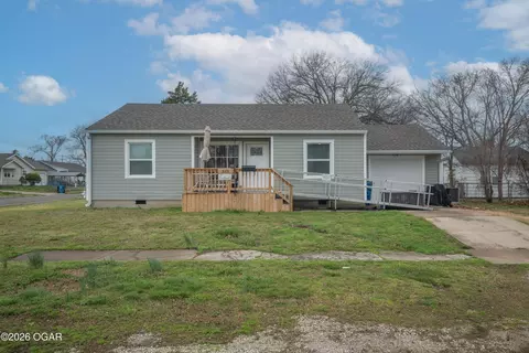 828 S Porter Avenue Joplin Mo 64801 Ave, Joplin, MO 64801