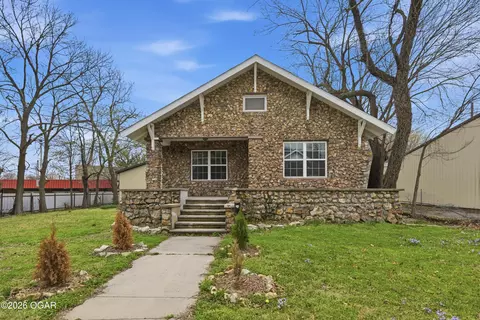 315 W Coler Street Neosho Mo 64850, Neosho, MO 64850