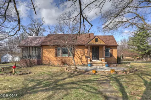 208 N College Street Webb City Mo 64870 St, Webb City, MO 64870