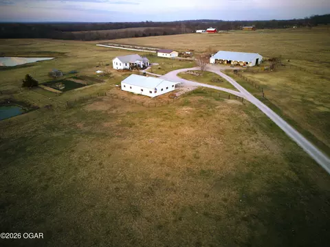 2116 5000 Road Chetopa Ks 67336 Rd, Chetopa, KS 67336