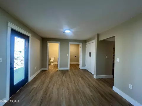 Living - 501 S 4th Street Jasper Mo 64755 St, Jasper, MO 64755 photo 7 of 11