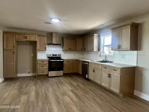 Kitchen - 501 S 4th Street Jasper Mo 64755 St, Jasper, MO 64755 photo 5 of 5