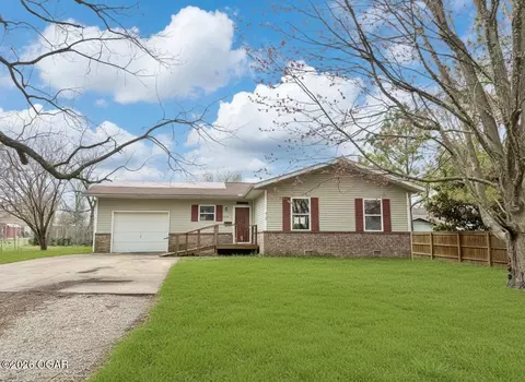 516 E Springfield Street Aurora Mo 65605 St, Aurora, MO 65605