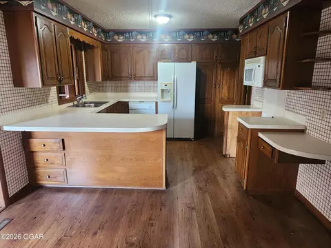 Kitchen - 111 Maple Street Lamar Mo 64759, Lamar, MO 64759 photo 5 of 5