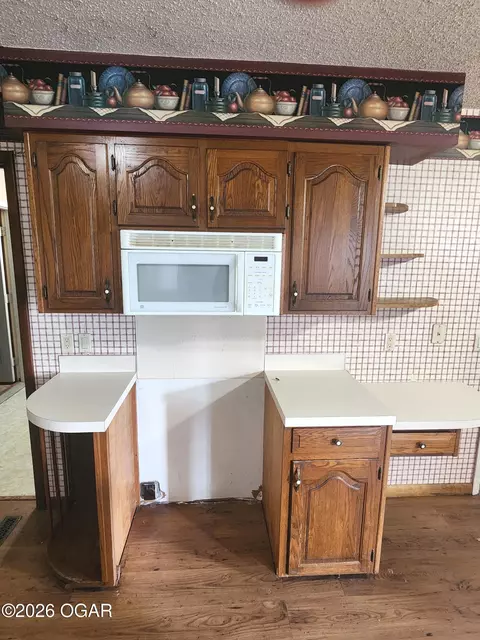 Kitchen - 111 Maple Street Lamar Mo 64759, Lamar, MO 64759 photo 4 of 5