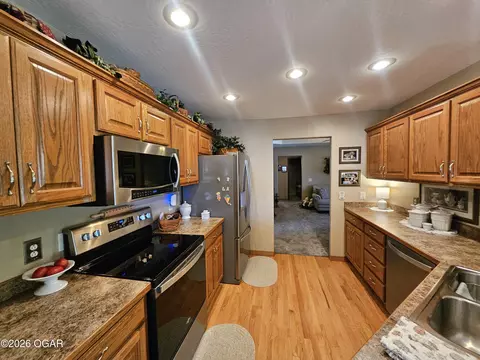Kitchen - 206 Prairie Lane Monett Mo 65708, Monett, MO 65708 photo 1 of 8