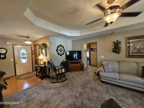 Entry Way - 206 Prairie Lane Monett Mo 65708, Monett, MO 65708 photo 3 of 3