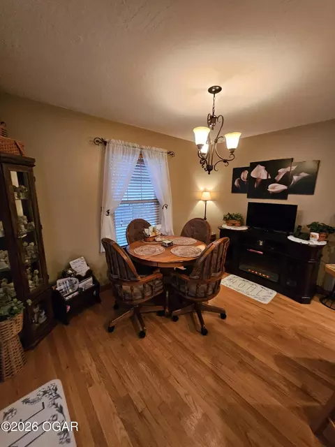 Dining - 206 Prairie Lane Monett Mo 65708, Monett, MO 65708 photo 1 of 3