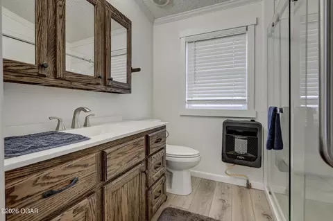 Bath - 22304 E Hwy 86 Granby Mo 64844, Granby, MO 64844 photo 1 of 6