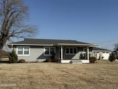 1460 14000 Road Altamont Ks 67330 Rd, Altamont, KS 67330