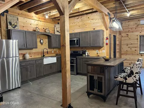 Kitchen - 29990 S 2725 Road Sheldon Mo 64784 Rd # C, Sheldon, MO 64784 photo 1 of 3