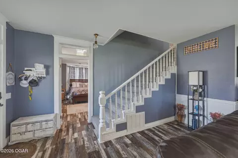 Entry Way - 436 Oneida Street Seneca Mo 64865 St, Seneca, MO 64865 photo 1 of 2