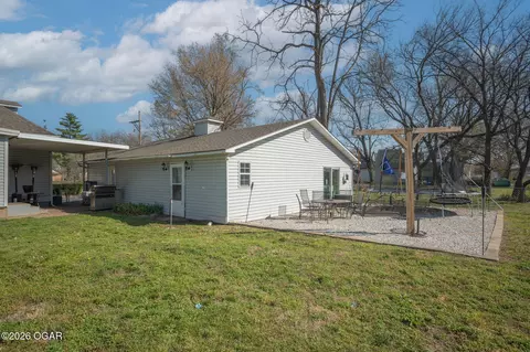 Exterior - 436 Oneida Street Seneca Mo 64865 St, Seneca, MO 64865 photo 5 of 8
