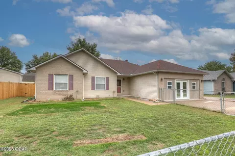 1422 W Macon Street Carthage Mo 64836 St, Carthage, MO 64836